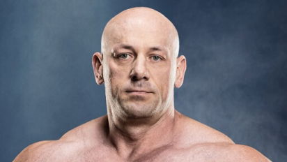 Kim jest Robert Burneika?