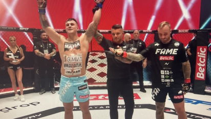 Alan Kwieciński dusi Zadorę i wygrywa! - Fame Friday Arena 2