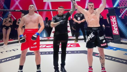 Błoński pokonuje Ostrego w walce No Time Limit - Fame Friday Arena 2