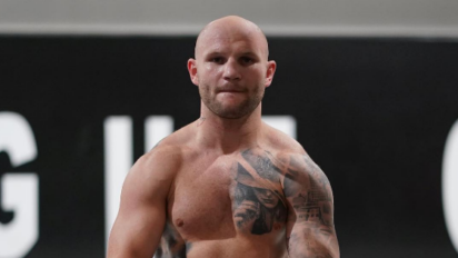 Kolejny wybitny polski pięściarz dołącza do świata freaków!