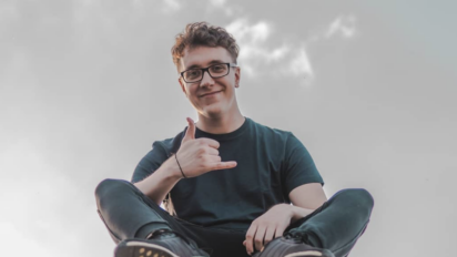 Kim jest Mokry Suchar?