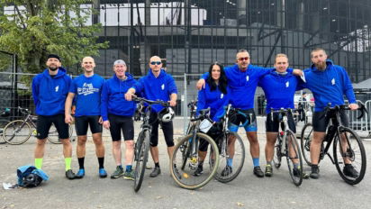 160 kilometrów na rowerach! Wyjątkowa akcja kibiców Lecha na rzecz ratowania noworodków