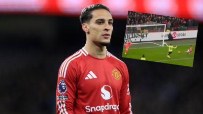 Antony pudłuje z metra w meczu z Southampton!