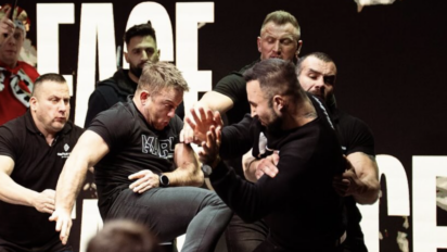 Hellboy vs Mavs - O której godzinie jest walka?