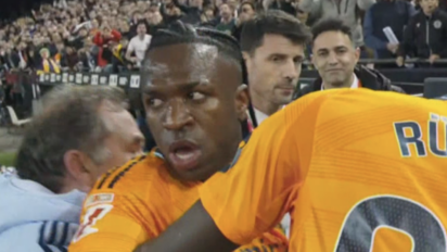 Kuriozalnie niskie zawieszenie dla Viniciusa za uderzenie rywala w głowę!