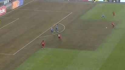 Fatalny stan murawy na Stadionie Śląskim wyśmiany przez kibiców