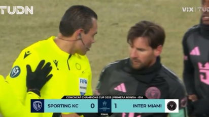 Absurd w CONCACAF - sędzia zawieszony za wzięcie autografu