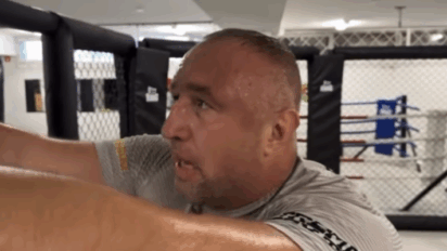 Pasternak odpowiada Mindzie i chce walki? -