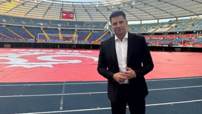 Dziennikarz Mateusz Borek