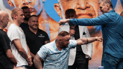 Wach vs Super Mario & Olejnik & Wampirek - O której godzinie jest walka?