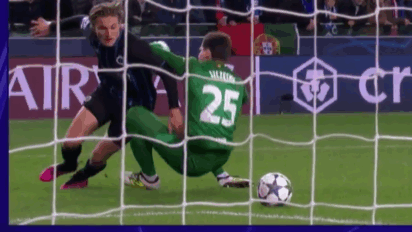 Niespodzianka, a prawie sensacja! Szczęsny miał mnóstwo... szczęścia