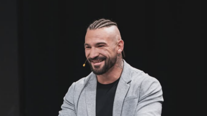 Kim jest Mateusz Szmyd?