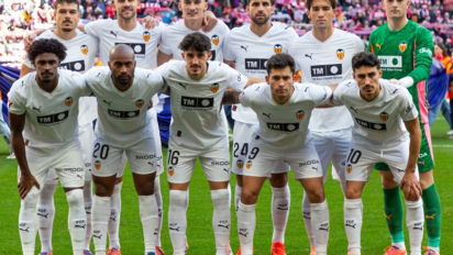 Sceny w Hiszpanii. Piłkarze Valencii zaatakowani przez kibiców