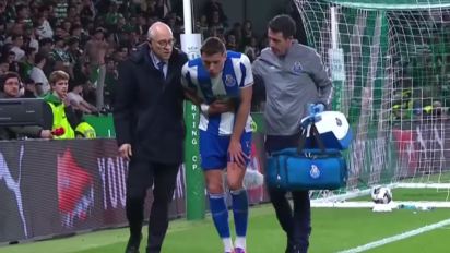 Bednarek opuścił murawę z kontuzją. Fatalna informacja dla Jana Urbana