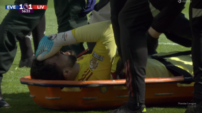 Dramat bramkarza Liverpoolu! Kolejny problem Arne Slota