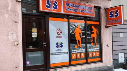 Godziny otwarcia bukmacherów 1 listopada - czy punkty będą czynne we Wszystkich Świętych?